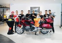 GOLD WING: NGẠO NGHỄ XƯNG DANH “VUA ĐƯỜNG TRƯỜNG”